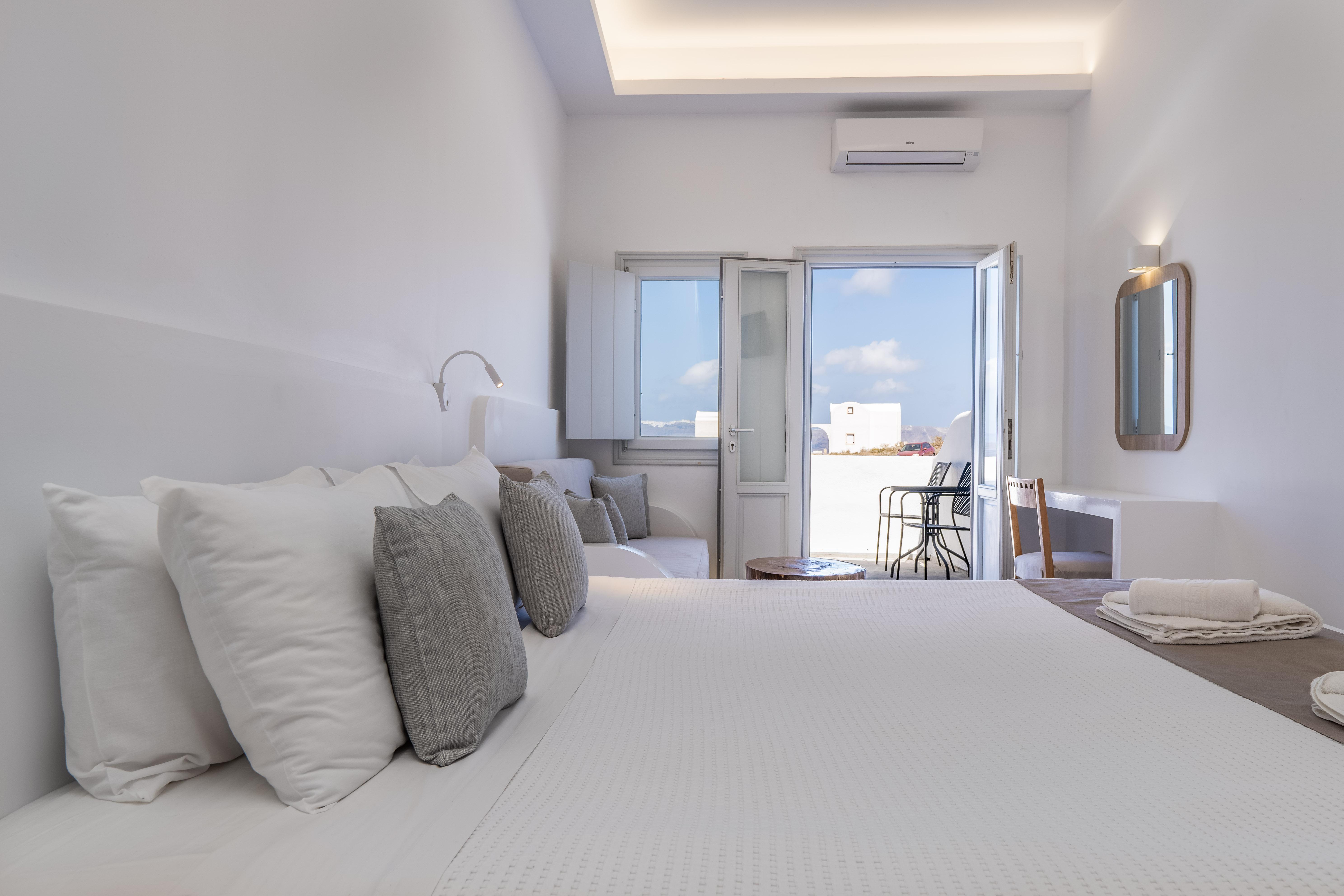 Serenita Luxury Suites Akrotiri  Ngoại thất bức ảnh