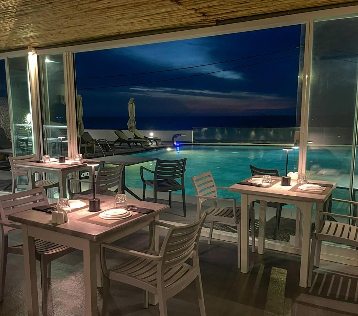Serenita Luxury Suites Akrotiri  Ngoại thất bức ảnh