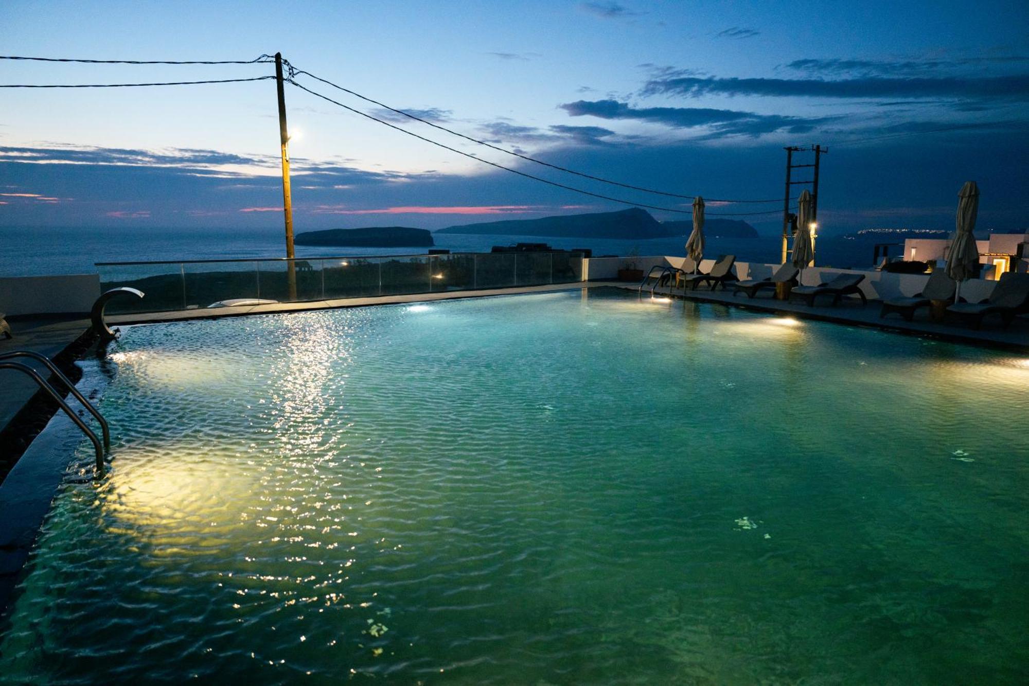 Serenita Luxury Suites Akrotiri  Ngoại thất bức ảnh